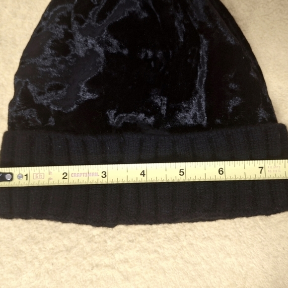 Steve Madden Black Velvet Hat One Size - Picture 3 of 4